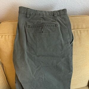 Dockers Men's Charcoal Chinos